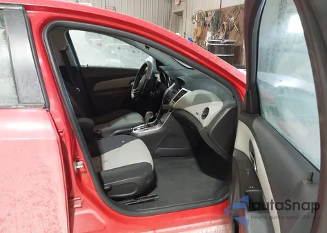 2016 Chevrolet Cruze Limited 1Ls z USA, uszkodzony, nr VIN 1G1PC5SHXG7161326